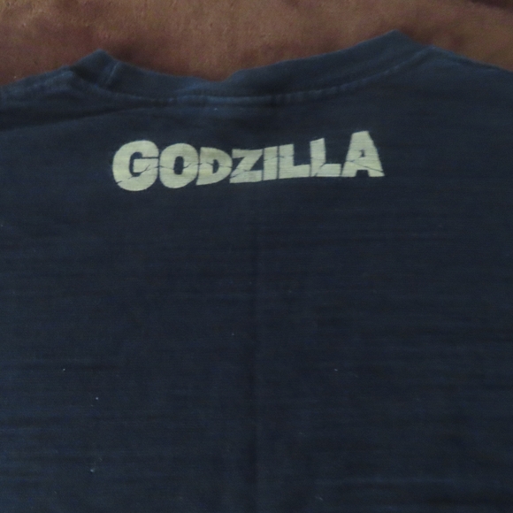Vintage toho Godzilla tshirt  M - Picture 3 of 6